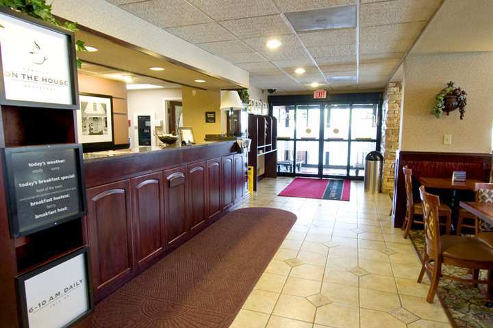 Hampton Inn Dalton Beltér fotó